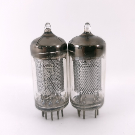 2 X EF86 MULLARD TUBE. 1950s PROD. MATCHED PAIR. USED. 52. CH169