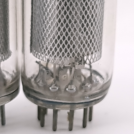 2 X EF86 MULLARD TUBE. 1950s PROD....