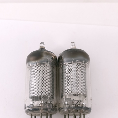 2 X EF86 MULLARD TUBE. 1950s PROD. MATCHED PAIR. USED. 52. CH169