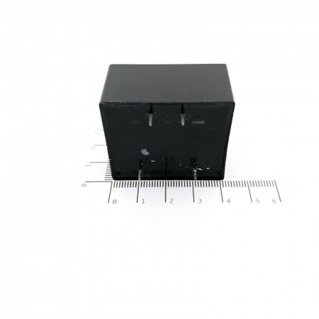 1 x HAHN TRANSFORMER 230V  /  13V / 15VA  50-60Hz. CA386U1F210621