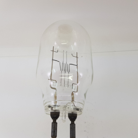 1 X INCANDESCENT BULB GENERAL ELECTRIC 115v 750w 3200ºK. NOS. RCB407