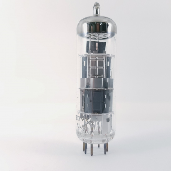 1 X PCL86 MAZDA TUBE. PHILIPS...