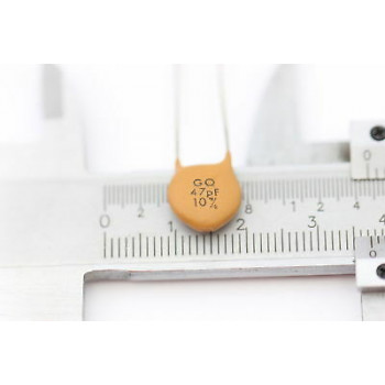CERAMIC CAPACITOR 47pF 10% 50V NOS ( New Old Stock ) 5PC. C565U1130F231115