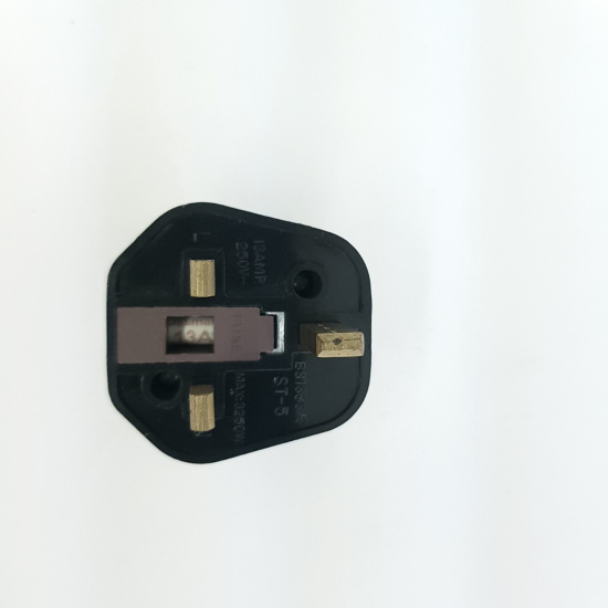 1 X EURO SCHUKO PLUG TO UK PLUG...