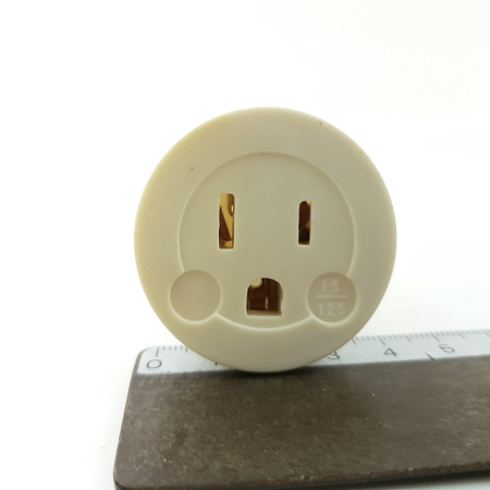 1 X USA TO  EU SCHUKO POWER ADAPTER. WHITE. RCB44B3