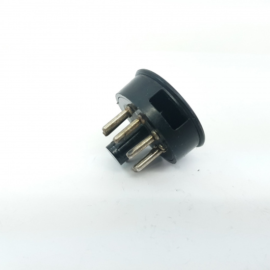1 X OCTAL MALE SOCKET FOR CONNECTION. ZOC2