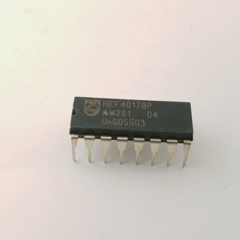 1 X HEF4017BP PHILIPS...