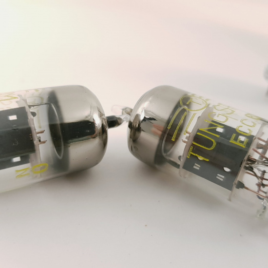 4 X ECC82 TUNGSRAM TUBE. MATCHED QUAD...