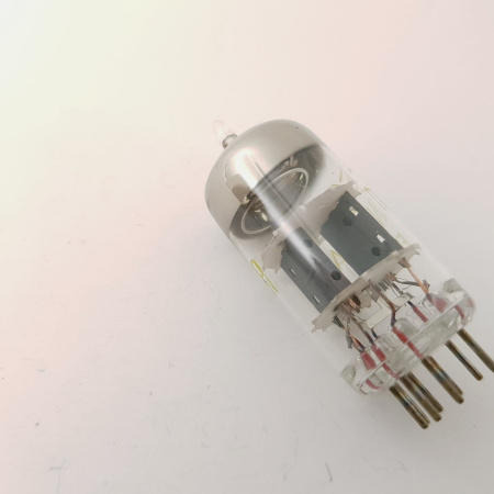 4 X ECC82 TUNGSRAM TUBE. MATCHED QUAD + 1 X ECC82 TUNGSRAM TUBE. RCB397