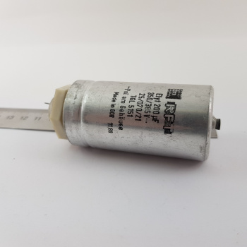 1 x ELECTROLYTIC CAPACITOR... 2