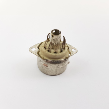 1 X NOVAL CERAMIC SOCKET.... 2