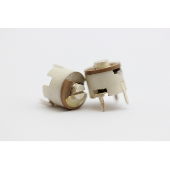 1 x CERAMIC CAPACITOR 10/60...