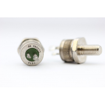 1 X 2N5573 MOTOROLA TRIAC (...