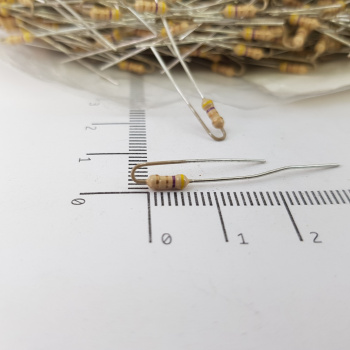 LOT OF 100 X 1/4W 4R7 4,7R...