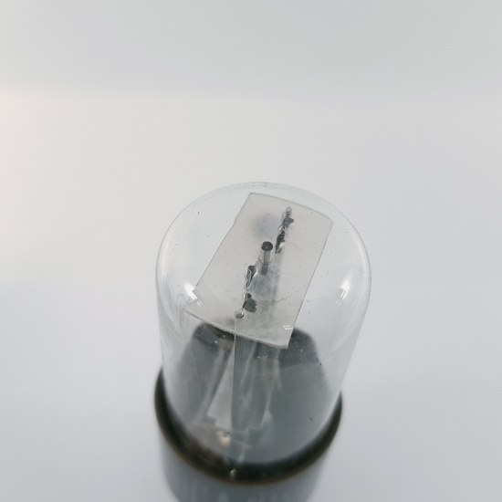 1 X 6X5GT RCA TUBE. SQUARE GETTER....