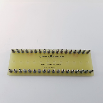 1 X GLASS HOUSE SMALL... 2