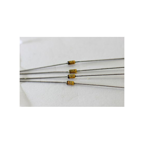 BZX79C11 PH DIODE NOS (New Old Stock) 1PC. C601U15F230916