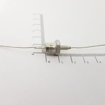 1 X ZX33 33V 12.5W SILICON...