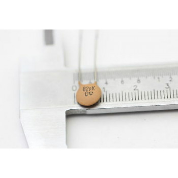 CERAMIC CAPACITOR THOMSON 82pF 100V NOS (NEW OLD STOCK) 3PC. CA86U14F111016