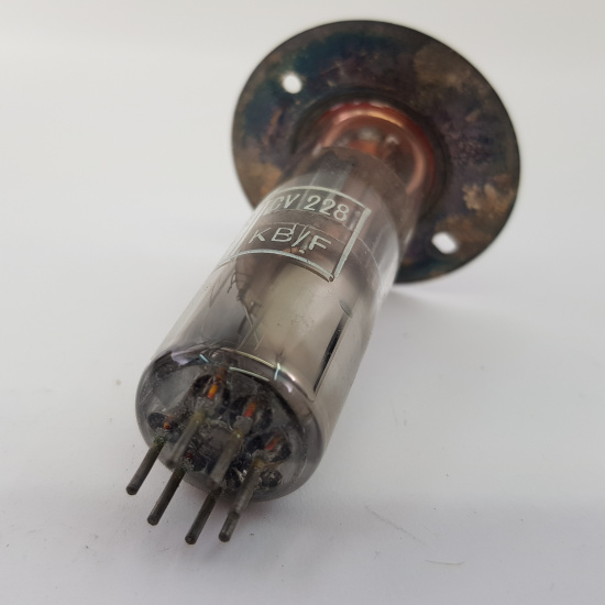 1 X CV228 VALVE ELECTRONIC TUBE....