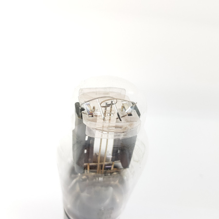 1 X AZ31 MULLARD TUBE. RECTANGULAR GETTER. NOS/NIB. RCB115