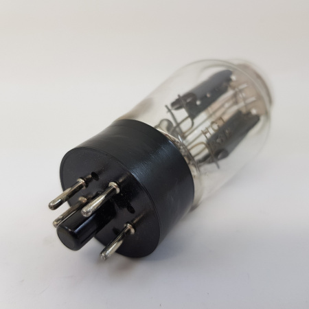 1 X AZ31 MULLARD TUBE. RECTANGULAR GETTER. NOS/NIB. RCB115