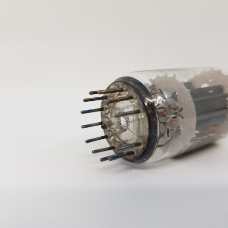 1 X 6FJ7 RCA TUBE. LITTLE USED. CB346/3