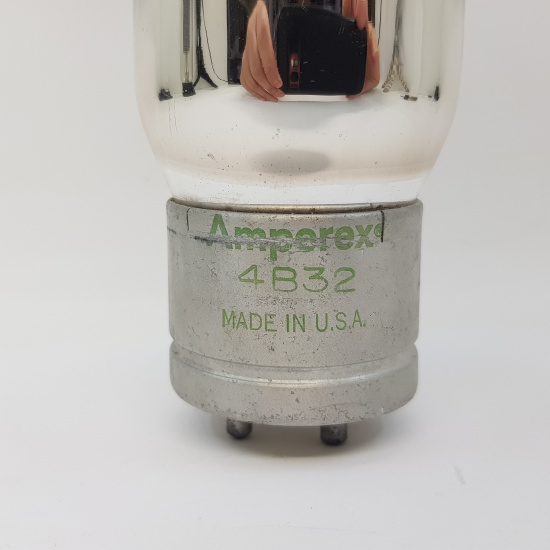 1 X 4B32 AMPEREX TUBE. BLACK PLATES....
