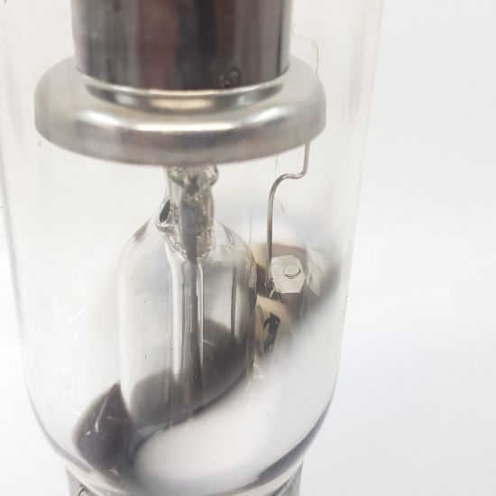 1 X 4B32 AMPEREX TUBE. BLACK PLATES....