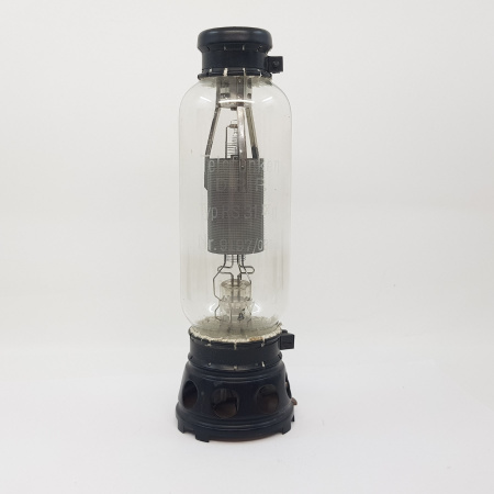 1 X RS31 TELEFUNKEN TUBE. NOS TUBE. RCB392