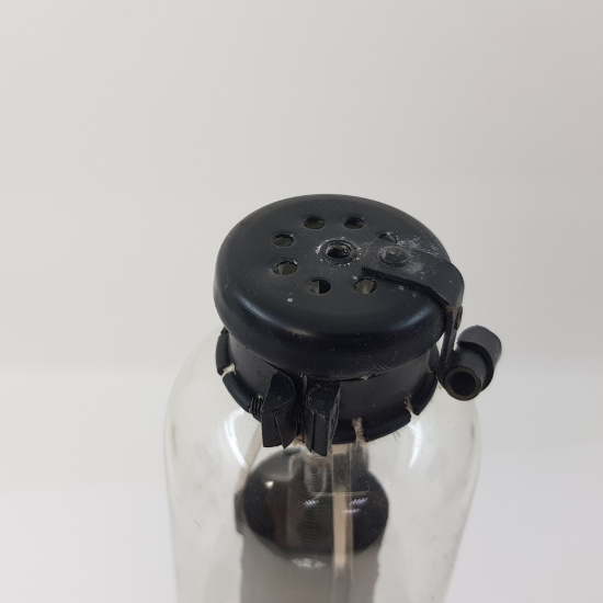 1 X RS31 TELEFUNKEN TUBE. NOS TUBE....