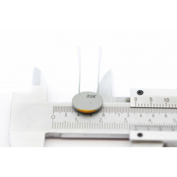 1 X CERAMIC DISC CAPACITOR...