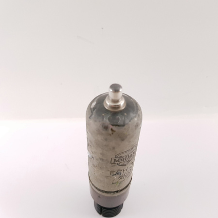 1 X ECH35 MULLARD TUBE. NOS. DAMAGED PAINT. RCB163