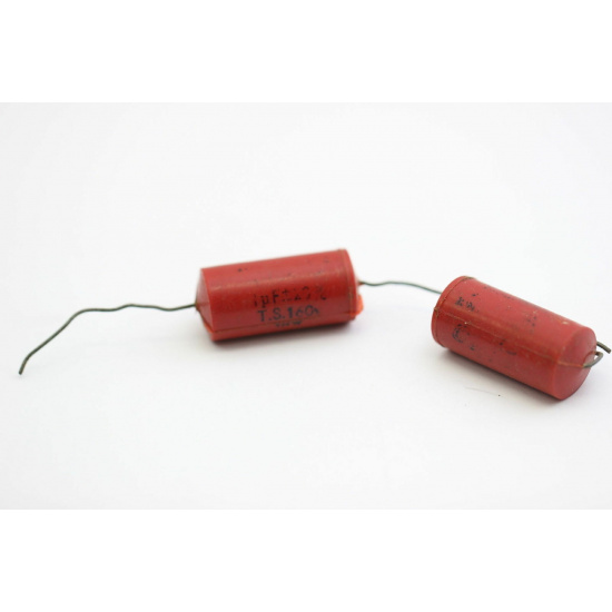 CAPACITOR 1uF 160V +-20% NOS (New Old Stock) 1PC. C567CU1F210624