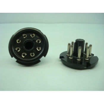 1 X OCTAL MALE SOCKET...