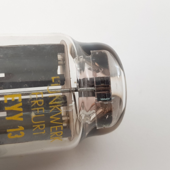 1 X EYY13 RFT TUBE. NOS/NIB. RCB408