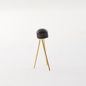 1 X 2N3564 GOLD TRANSISTOR...