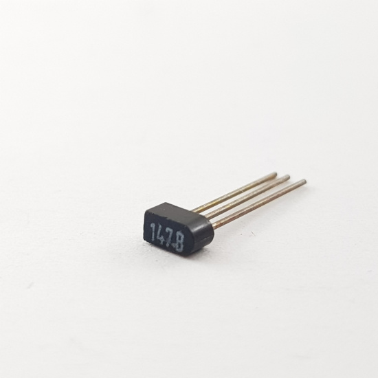 1 X SN147B TRANSISTOR NOS. RC613BU19F230724