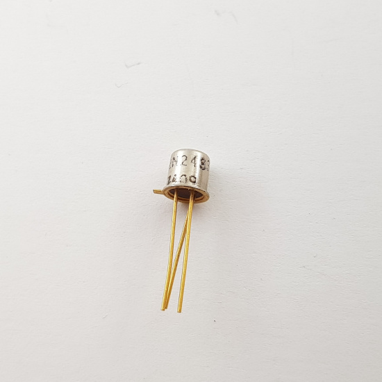 1 X 2N2483 GOLD TRANSISTOR NOS. RC613BU2F230724