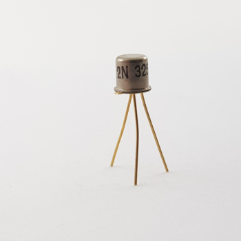 1 X 2N3251 GOLD TRANSISTOR...