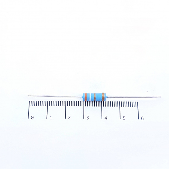 4 X 1W 3.9R 3R9 5% CARBON RESISTOR. C1891U400F080824