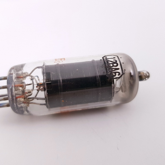 1 X 12BA6 RAYTHEON TUBE. NOS/NIB. CB384