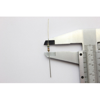 RESISTOR. 1/4W 560Ohm 560R...