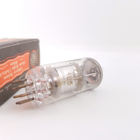 1 X 1U5 / DAF92 FIVRE TUBE. NOS / NIB. RC54