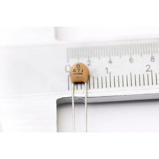 3 x CERAMIC CAPACITOR 471pF 63V 1% NOS 3PC. CA76U10F120924