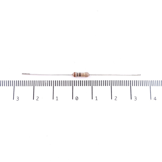 4 X 1/2W 18R 5% CARBON FILM RESISTOR. C1962U500F210924