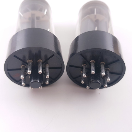 2 X E130L SIEMENS TUBE. MATCHED PAIR. DOUBLE GETTER. NOS/NIB. CB402.D