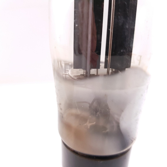 1 X PZ30 MULLARD TUBE. RECTANGULAR...