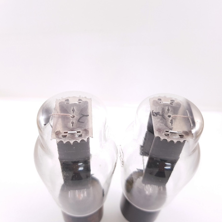 2 X JAN 5Z3 RCA TUBE. 1969 PROD. BLACK PLATES. RECTANGULAR GETTER. 4. CH84