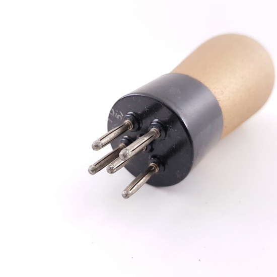 1 x 4657 PHILIPS TUBE. NOS/NIB. RCB400